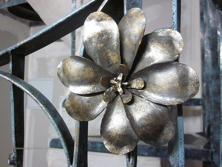 escalier fleur creation metal supervolum (35)