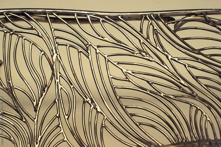 13 the singing bench- Nature inspired Metal Art - supervolum