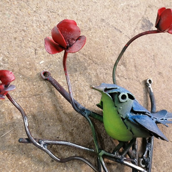 L oiseau de bon augure / A Little Bird